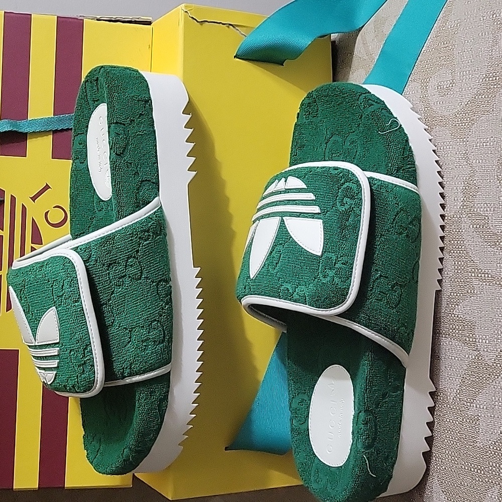 GUCCI  ADIDAS COLAB PLATFROM SLIDES SHOES - Picture 12 of 14